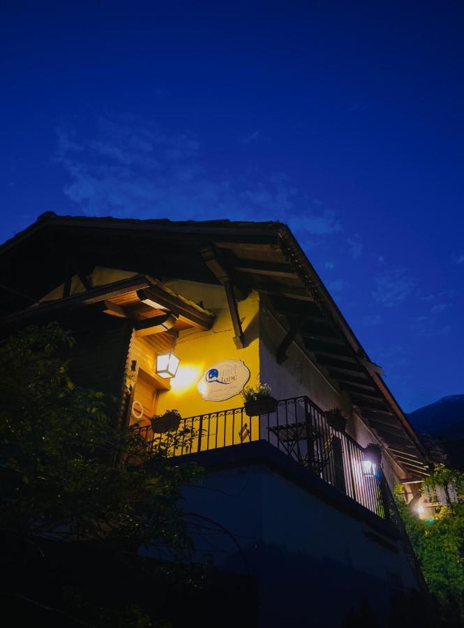 Quart De Lune - Boutique B&B アオスタ エクステリア 写真