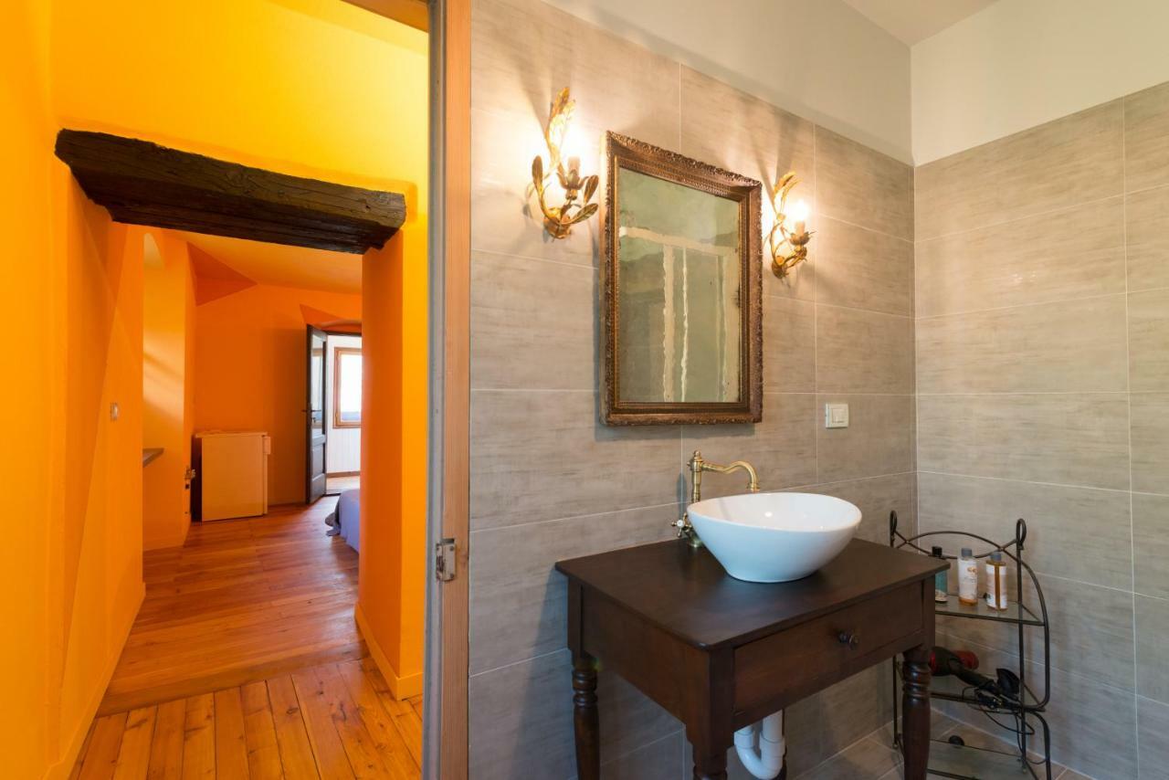 Quart De Lune - Boutique B&B アオスタ エクステリア 写真